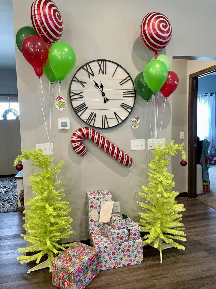 December Grinch Themed party ideas