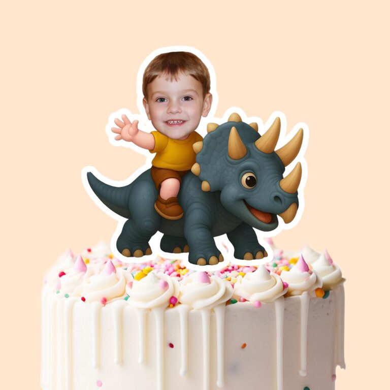 Custom Gray Horned Dinosaur Rider Mustard Shirt Face Cutout – Cake Topper Custom Gray Horned Dinosaur Rider Mustard Shirt Face Cutout shown on a cake topper mockup