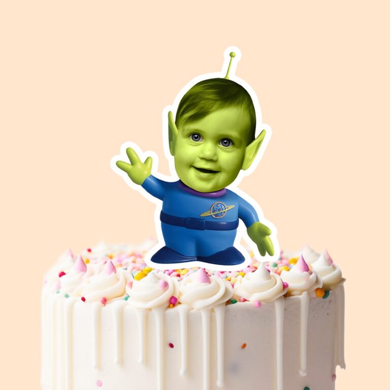 Custom Green Three-Eyed Space-Alien Costume Face Cutout – Cake Topper Custom Green Three-Eyed Space-Alien Costume Face Cutout shown on a cake topper mockup