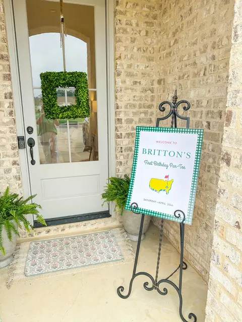 Golf Birthday Welcome Sign with a Square Green Wreath