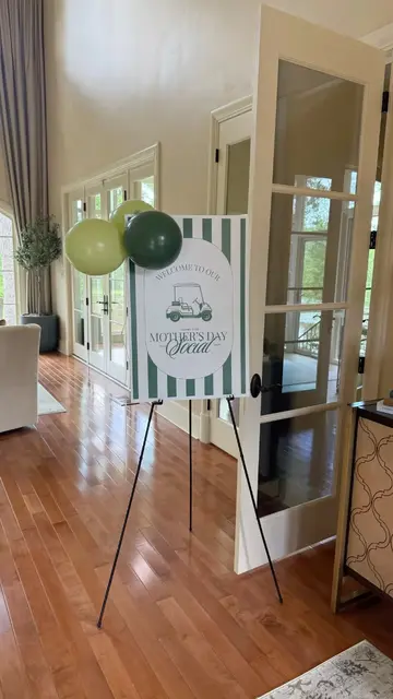 Golf Mother's Day Welcome Sign with Green Balloons